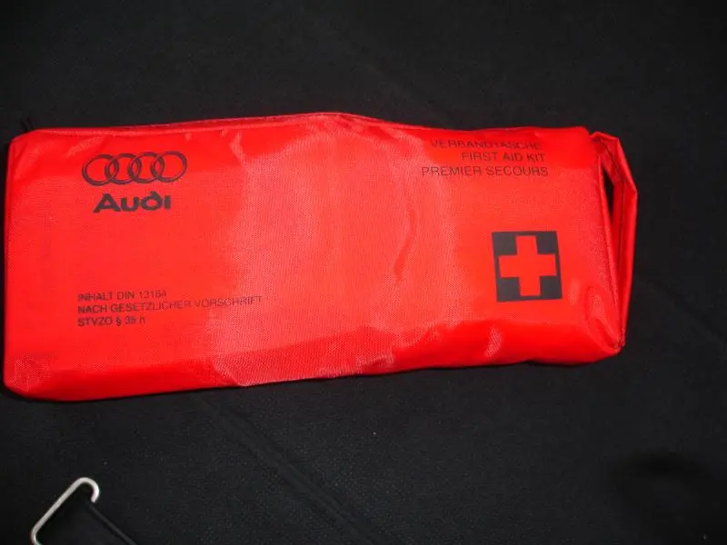 trousse premiers secours - Accessoires Audi