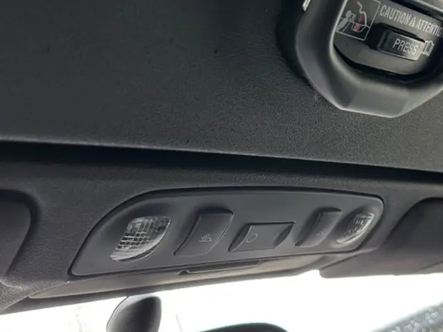 Audi TT 8N - Plafonnier et spots de lecture