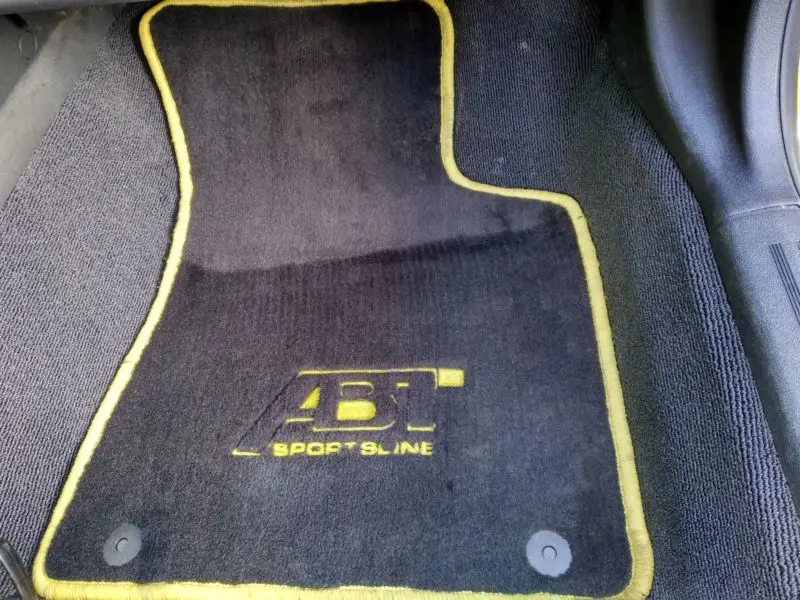 Audi TT MK1 (8N) - Abt TT-Limited - Tapis de sol à rebord de couleur jaune