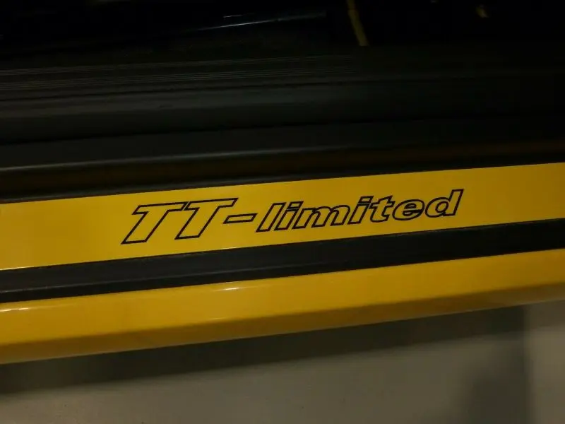 Audi TT MK1 (8N) - Abt TT-Limited - Seuils de porte jaune siglées TT-Limited