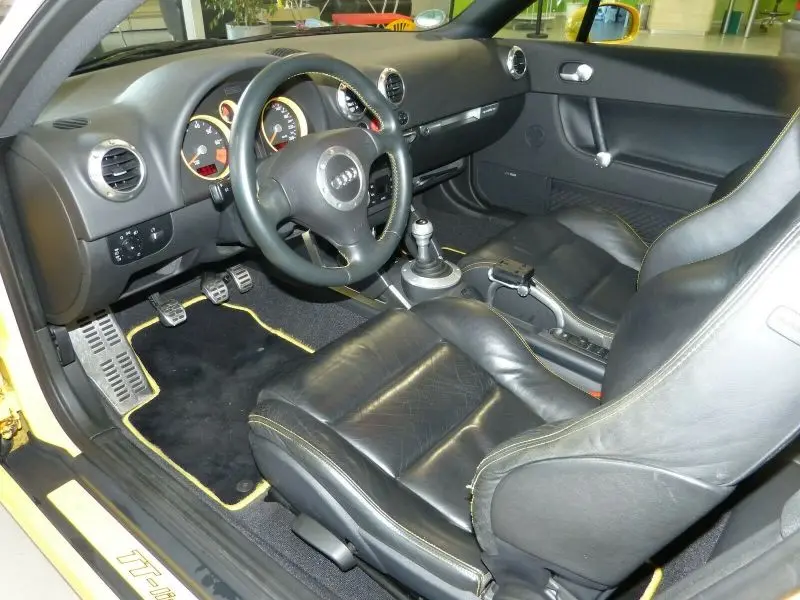 Audi TT MK1 (8N) - Abt TT-Limited - Surpiqures des sièges de couleur jaune