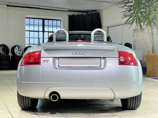 Audi TT MK1 (8N) - roadster 180 ch Tiptronic