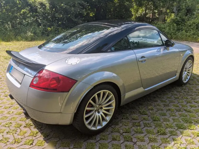 Audi TT MK1 (8N) - Coupé 240 ch