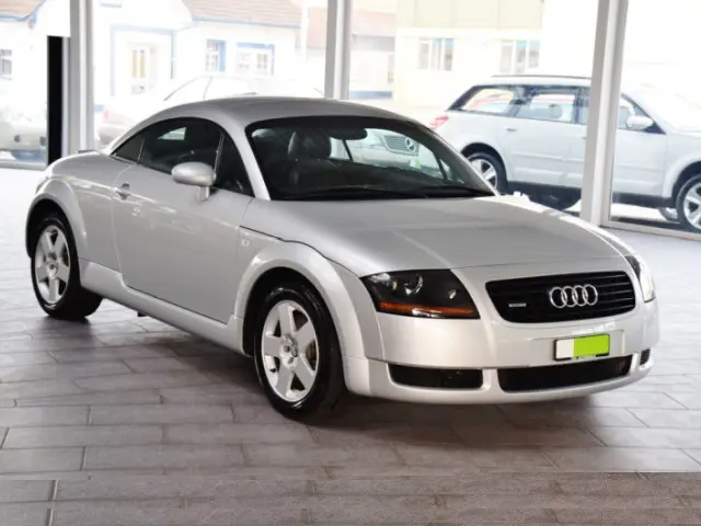 Audi TT MK1 - Coupé Quattro 5 rapports 180 ch