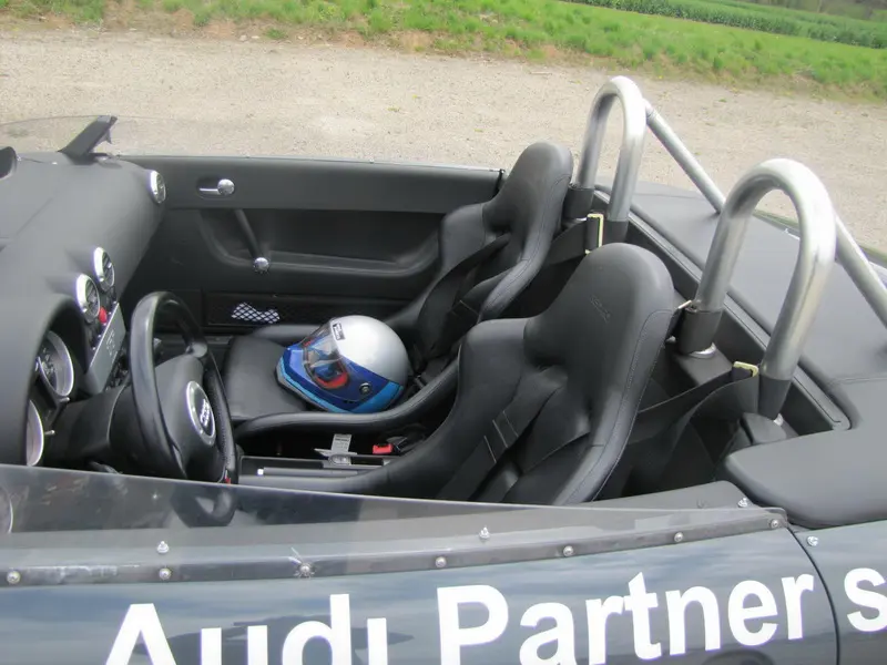Audi TT MK1 (8N) - ascari
