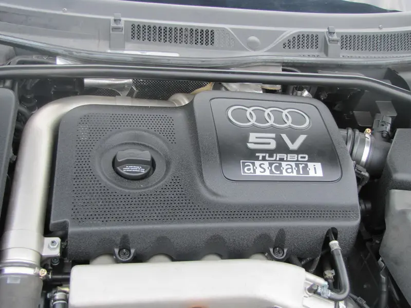 Audi TT MK1 (8N) - ascari