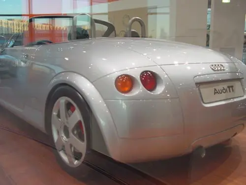 Maquette à l'échelle 1/4 du roadster