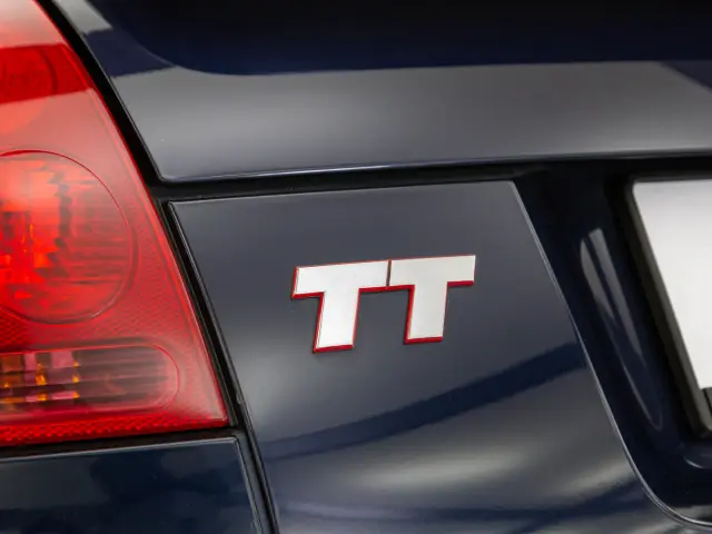 Audi TT MK1 (8N) - Becquet surdimensionné