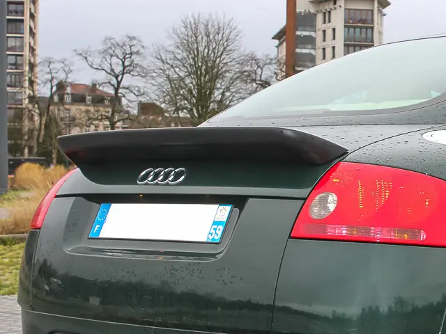Audi TT MK1 (8N) - Becquet surdimensionné