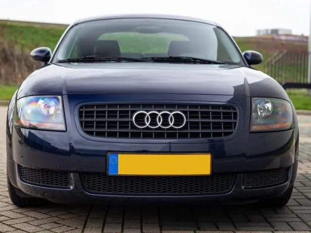 Audi TT MK1 (8N) - Phares avec clear corner