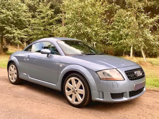 Audi TT MK1 (8N) - Phares xenon fond noir